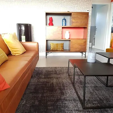 Maison Chaleureuse A Avec Jardin Clos 86 M²