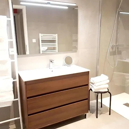 Feriehus Maison Chaleureuse A Avec Jardin Clos 86 M² *