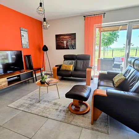 Maison Chaleureuse A Avec Jardin Clos 86 M² Semesterbostad Fessenheim-le-Bas